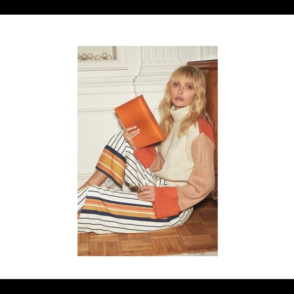 Beautiful and silky wide leg pants - Picture 2 of 5